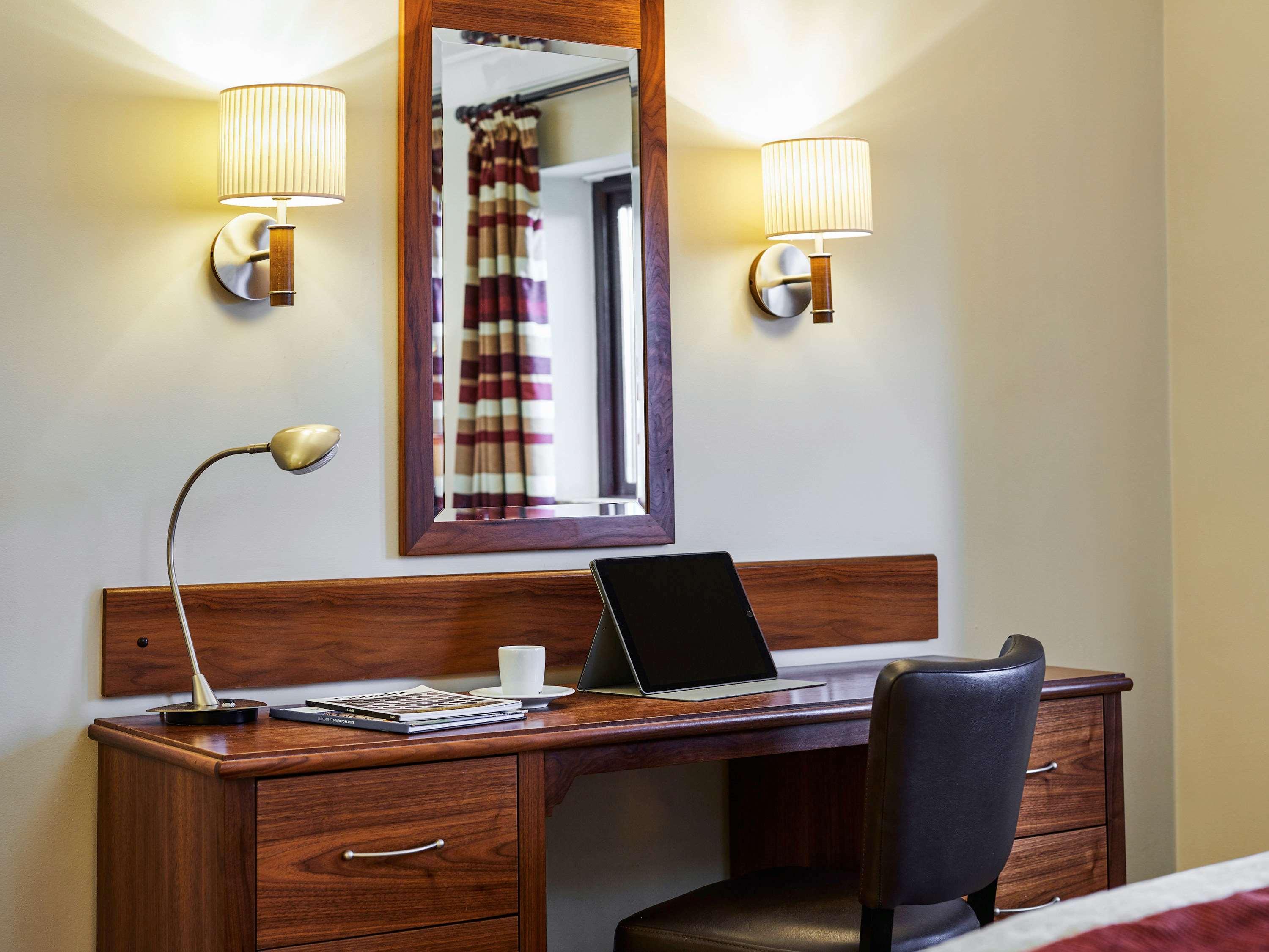 Mercure Barnsley Tankersley Manor Hotel Exterior foto